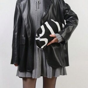 Abstract Woven Vintage Style Resort Clutch